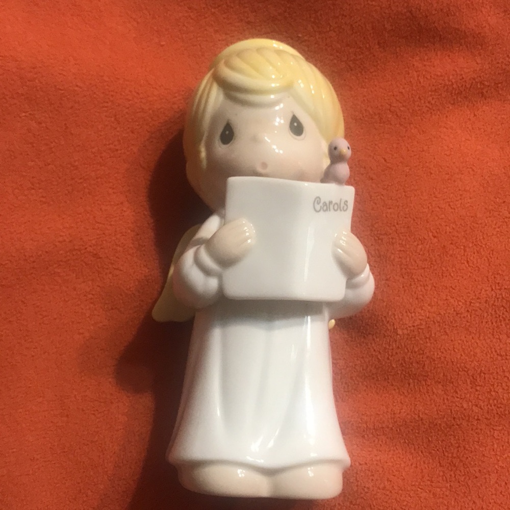 Vintage Precious Moments Caroling figurine / night light